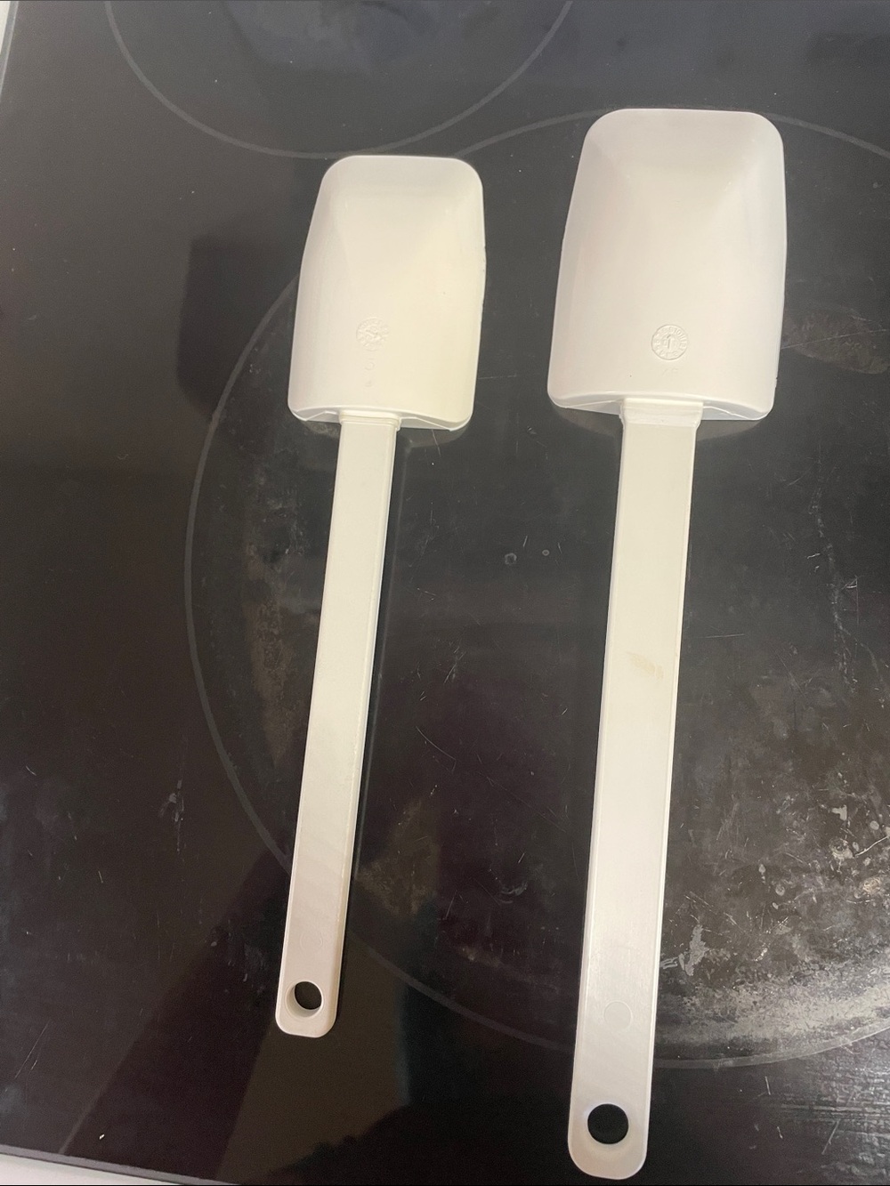 The Pampered Chef White Nylon Mini Spatula Set - 2 Pack - Picture 3 of 3